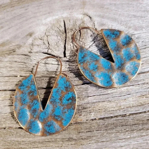 Antique Copper Verdigris Hammered Round Circle Cutout Slice Patina Earrings - Picture 1 of 6
